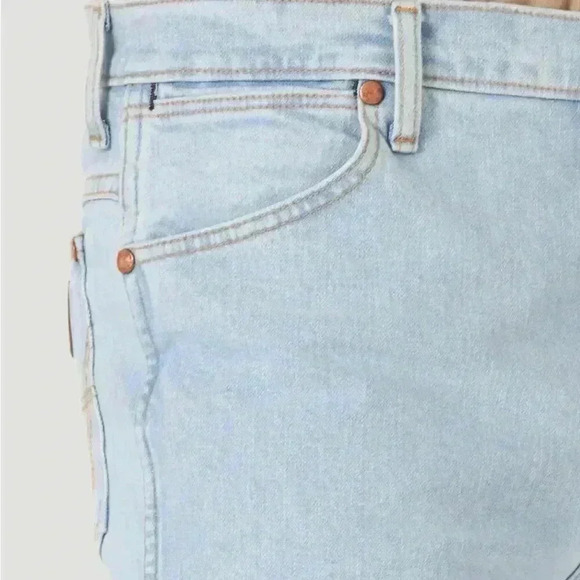 Wrangler Cowboy Cut Slim Fit Active Flex Jeans | Men's Jeans | Men's Light Wash - Picture 5 of 10